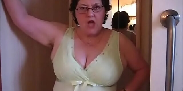 bbw,granny,milf,mistress,old,pissing,toilet